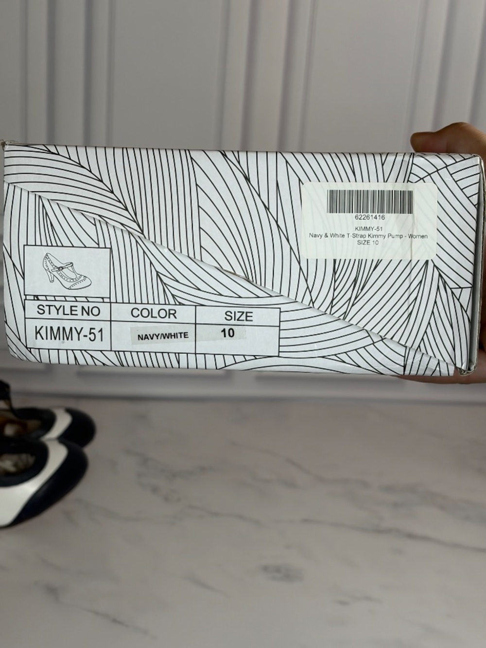 Chase + Chloe Kimmy-51 Navy White Vintage Spectator T-Strap Pumps 10 NIB - Picture 5 of 5